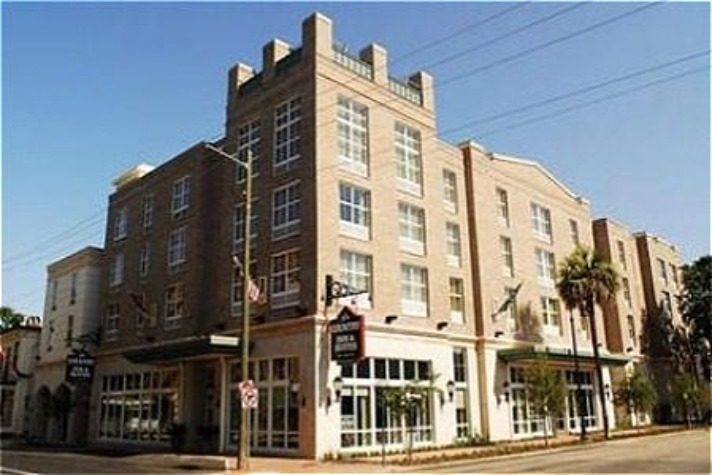 Country Inn & Suites Savannah Historic District